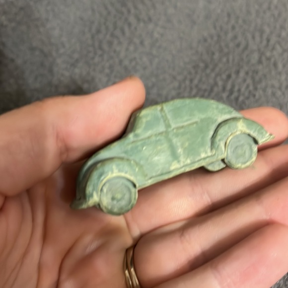Vintage Volkswagen Beetle Eraser, Green - Picture 2 of 3